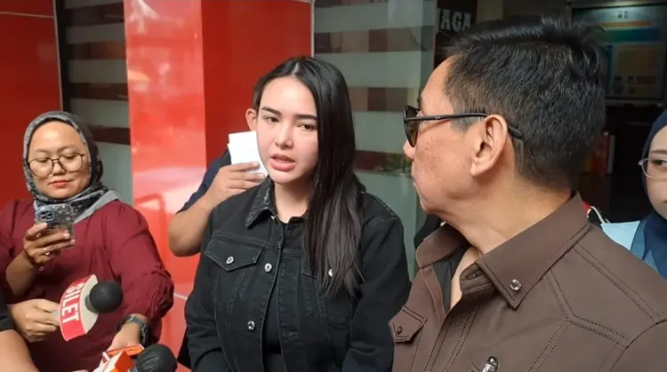 Amanda Manopo di Polres Metro Jakarta Selatan
