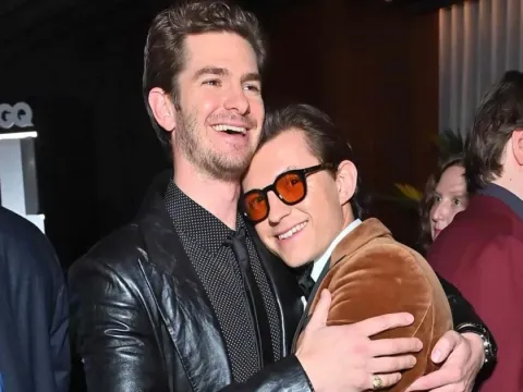 Andrew garfield tom holland spider man