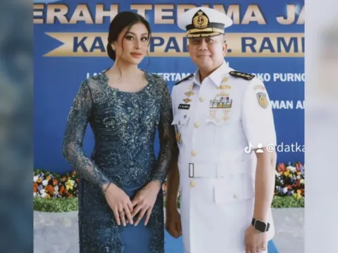 Ayah Awkarin