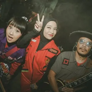 Band Kotak