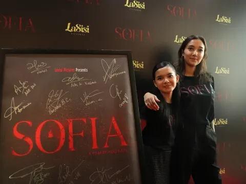 Carissa Perusset dan Anantya Kirana Carissa Perusset dan Anantya Kirana