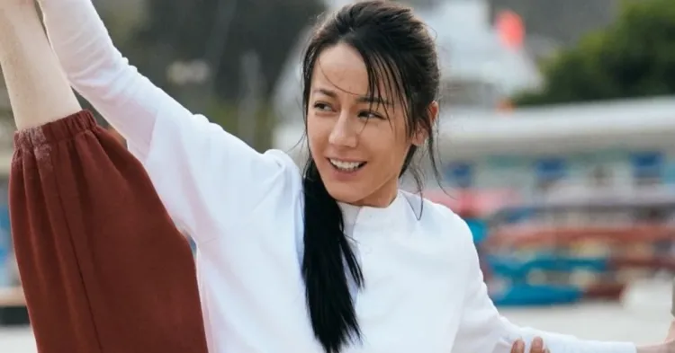Dilraba dilmurat kung fu soccer