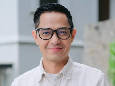 Dude Harlino