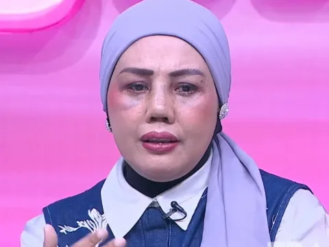 Elly Sugigi (Foto: YouTube/TransTV Official)