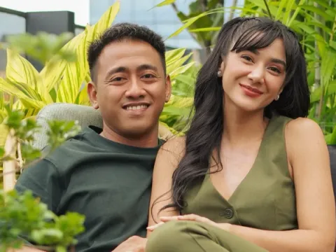 Fanny Ghassani dan Suami