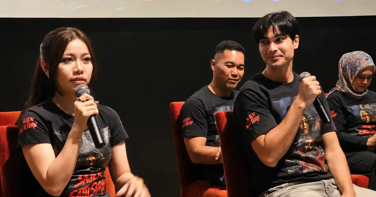 Frislly Herlind dan Cinta Brian saat rilis film Sajen Satu Suro