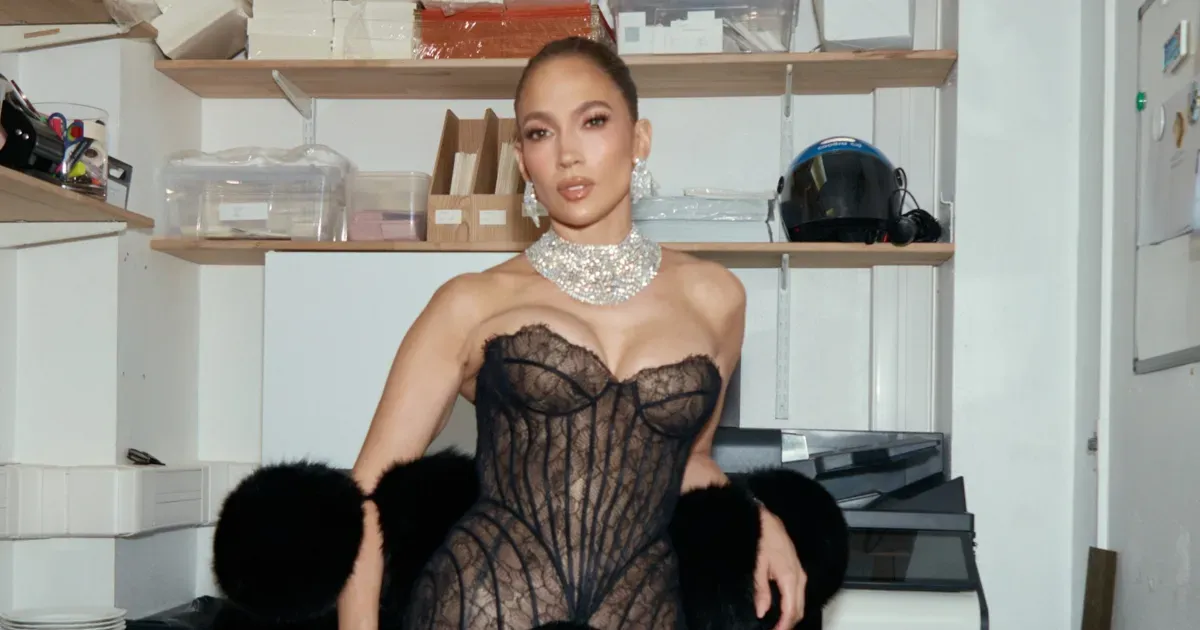 Jennifer Lopez Ulang Tahun 57
