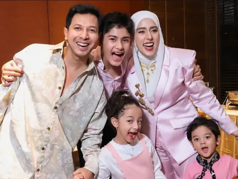Keluarga Fairuz A Raiq dan Sonny Septian