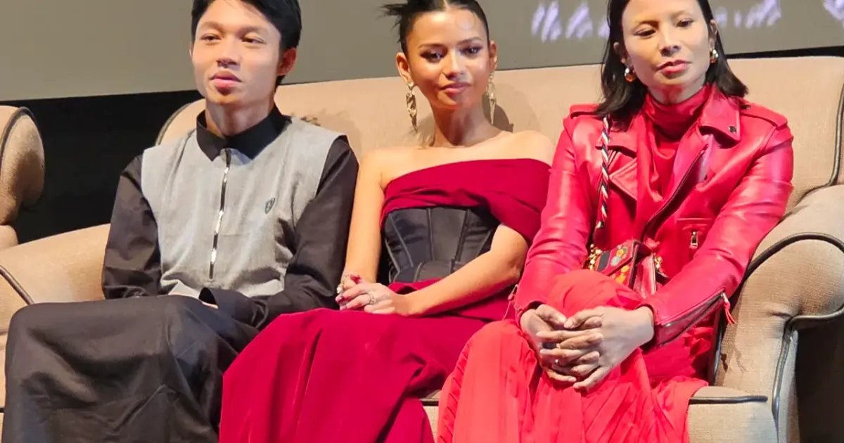 Kiesha Alvaro-Adzwa Aurell-dan Shareefa Daanish