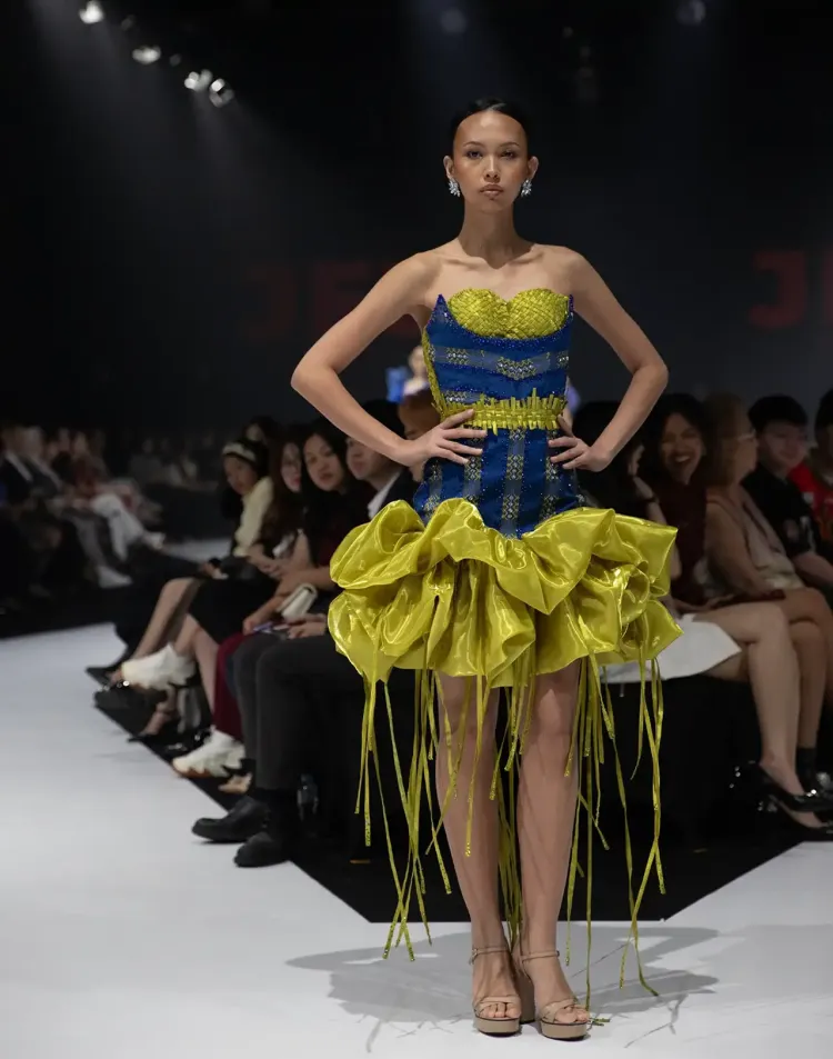 Koleksi Liquid Reverie Erjohn Dela Serna di JF3 Fashion Festival 2026_dok JF3