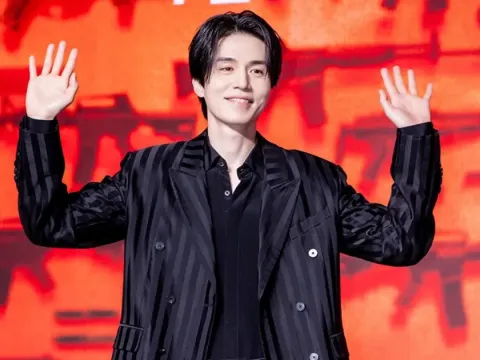 Lee Dong Wook A Shop for Killers 2