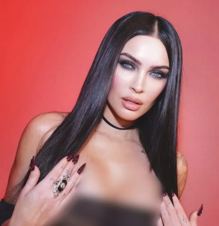 Megan Fox (4) Gaya riasan gothic glamour. Foto: Dok. Instagram @meganfox