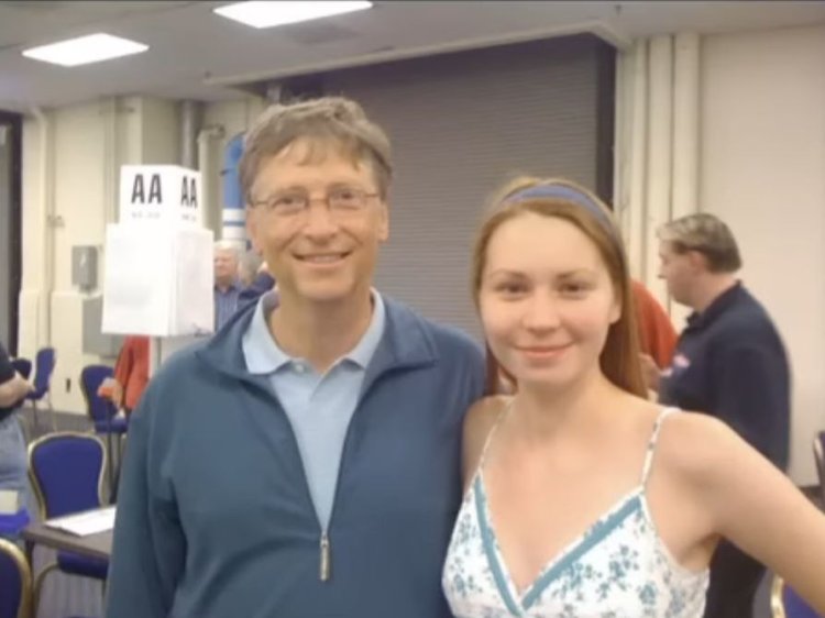 Bill Gates bersama selingkuhannya, Mila Antonova. Foto: Dok. Business Today