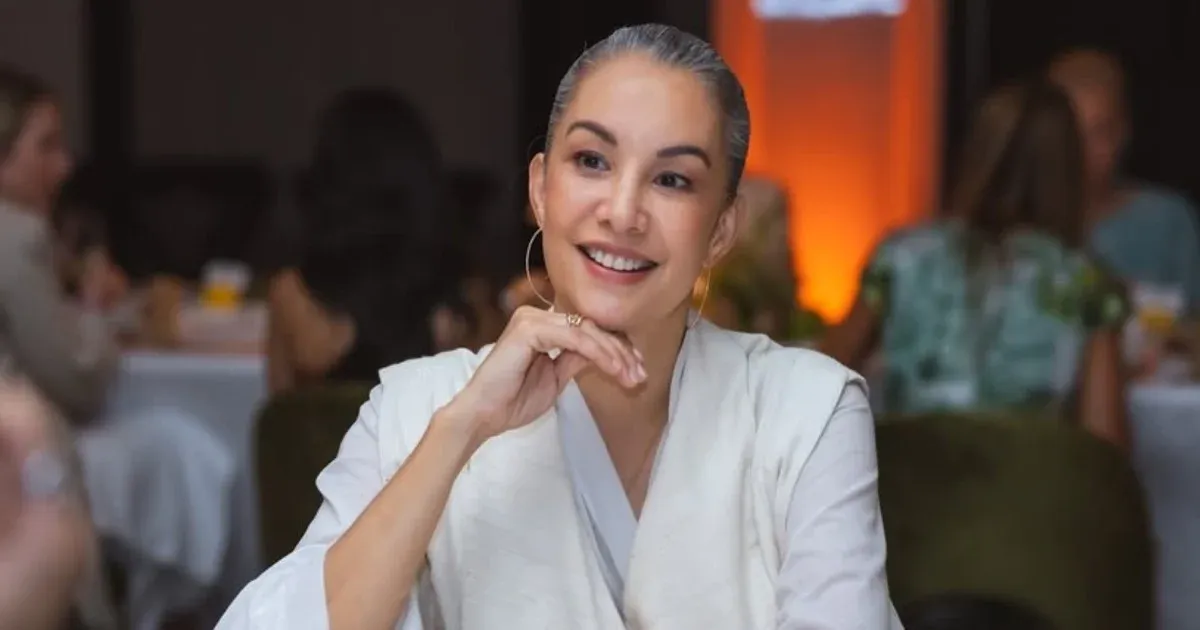 Nadya hutagalung rambut uban