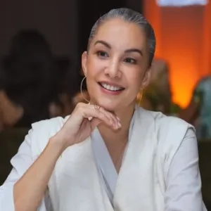 Nadya hutagalung rambut uban