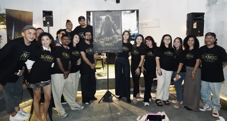 Para cast dan tim produksi Suanggi Ilmu Kutukan