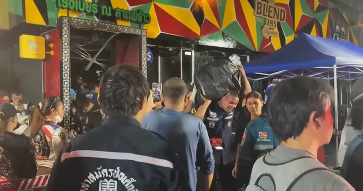 Suasana pascakebakaran pub di Na Daprao_Foto Screengrab