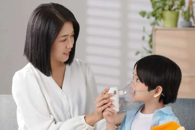 Terapi inhalasi menggunakan nebulizer