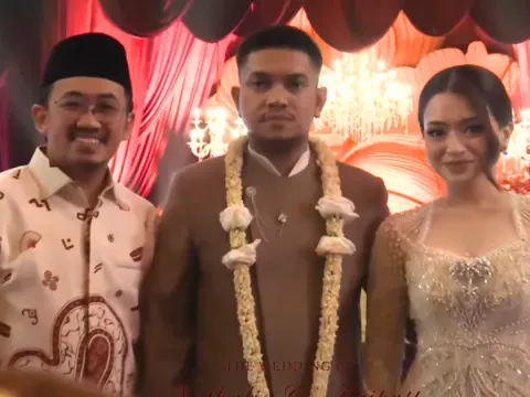 Ustaz Syam Pernikahan Nathalie Holscher dan Aripat