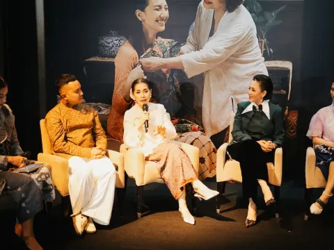 Widyawati saat peluncuran film Jalan Pulang