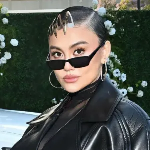 Agnez Mo (2)