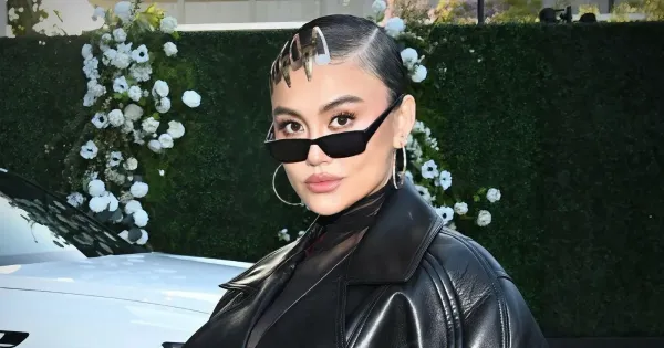 Agnez Mo (2)