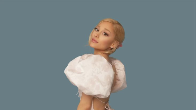 Ariana Grande Gugat Pelaku yang Bocorkan Lagunya