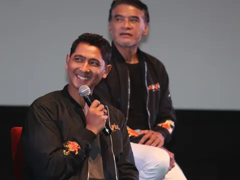 Arya Saloka dalam perilisan film Munafik Melawan Iblis Arya Saloka dalam perilisan film Munafik Melawan Iblis
