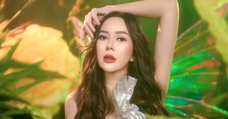 Aura Kasih (Foto: Instagram/aurakasih)