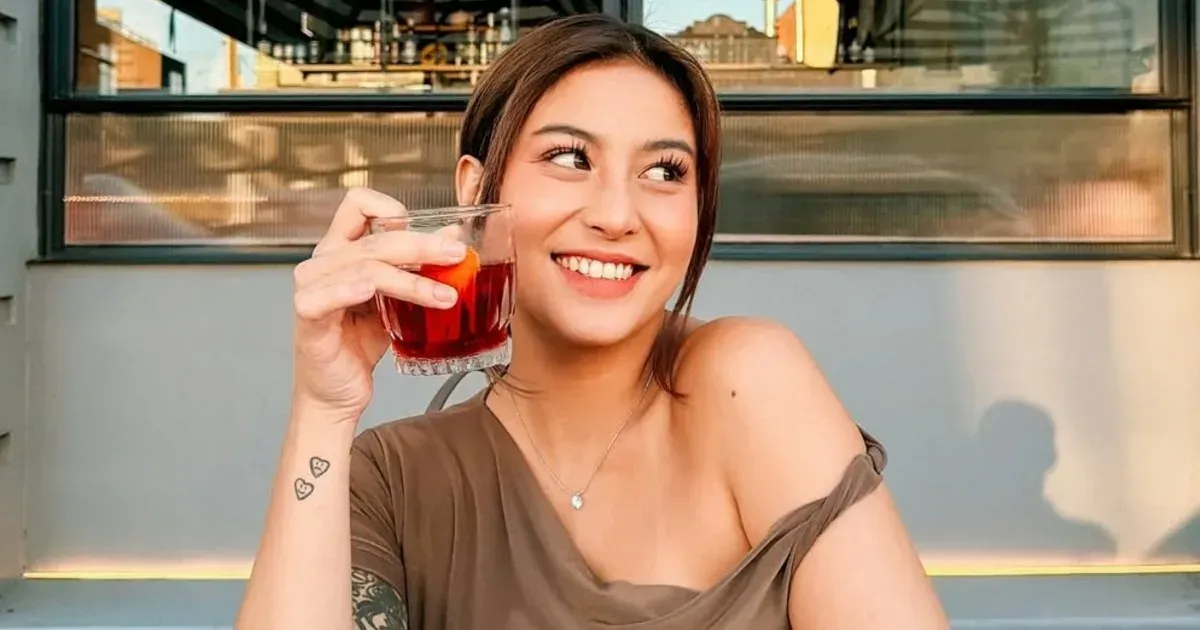 Awkarin karin novilda
