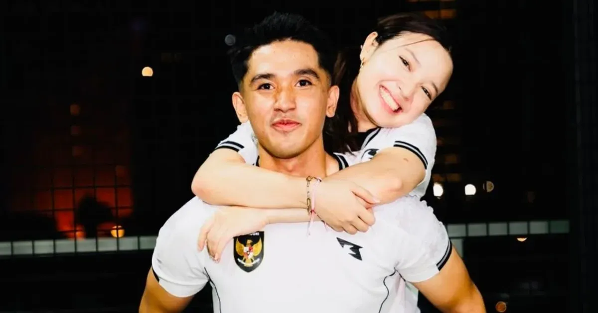 Bunga reyza akbar pacar