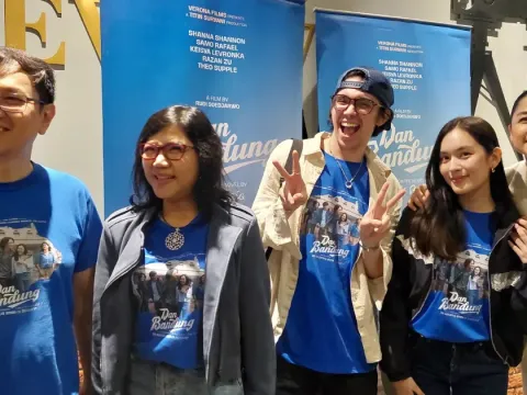 Dan Bandung Surabaya