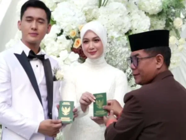 Dea annisa achmad zacky menikah