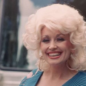 Dolly Parton Meninggal di Usia 80 Tahun