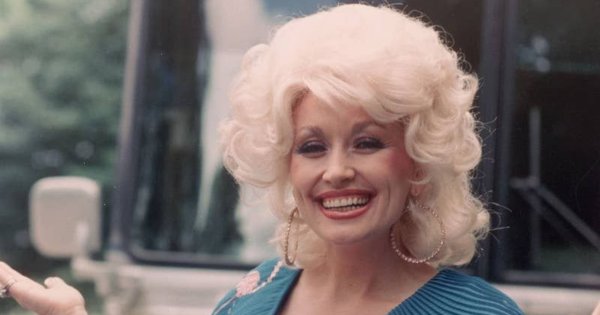 Dolly Parton Meninggal di Usia 80 Tahun Dolly Parton Meninggal di Usia 80 Tahun