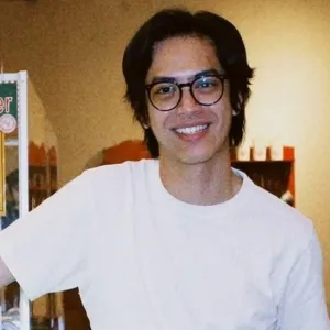 El putra sarira perahu kertas