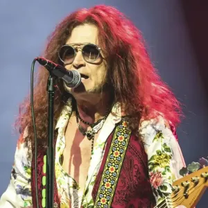 Glenn Hughes