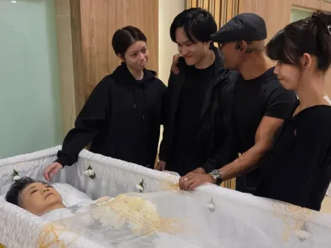 Ibu Deddy Corbuzier Meninggal