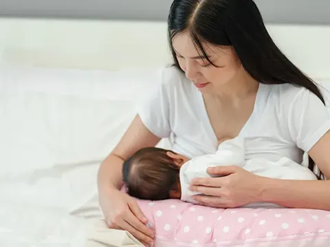 Ilustrasi ASI eksklusif untuk bayi