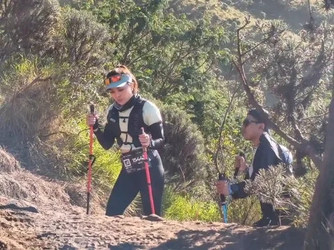 Ismi Melinda dalam partisipasinya di Merapi Merbabu de Trail