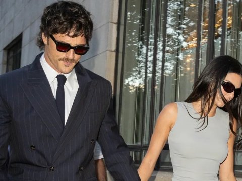 Kendall Jenner dan Jacob Elordi Gandengan Tangan di London