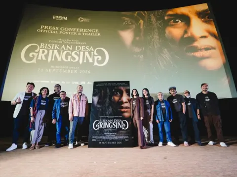 Konferensi Pers Bisikan Desa Gringsing