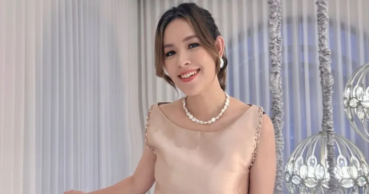 Lady nayoan ibu