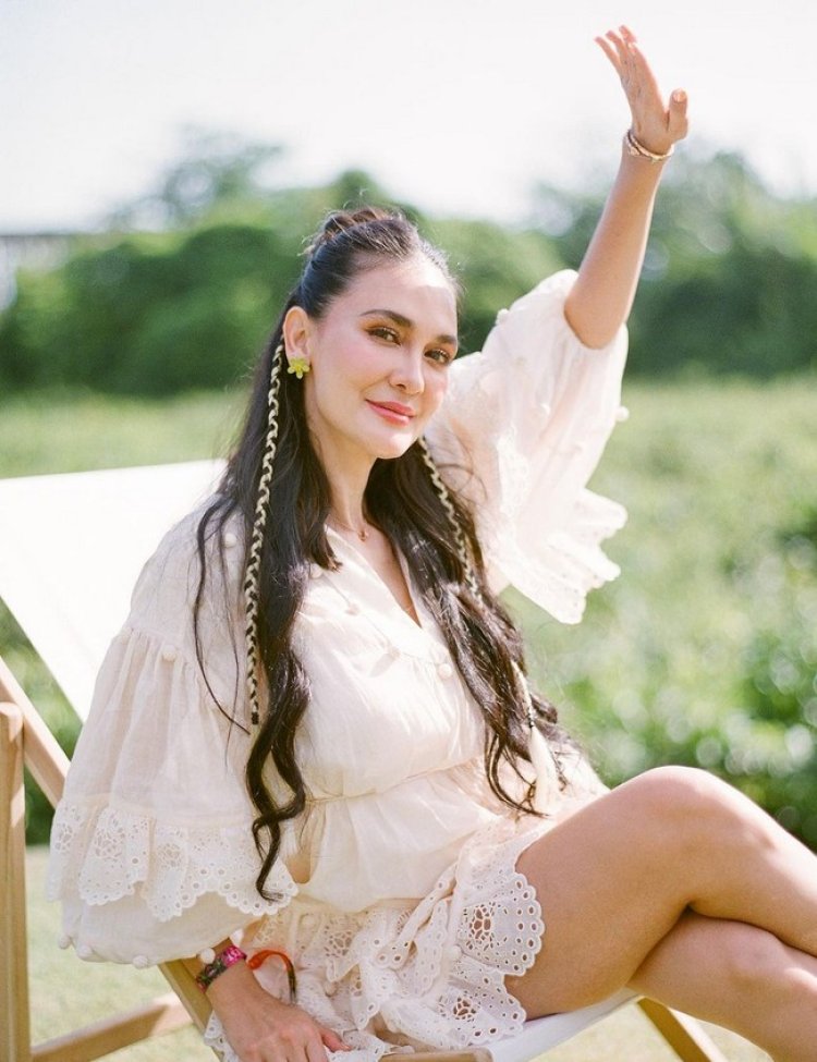 Luna Maya 2023 Luna Maya saat merayakan ulang tahun pada 2023. Foto: Dok. Instagram @lunamaya