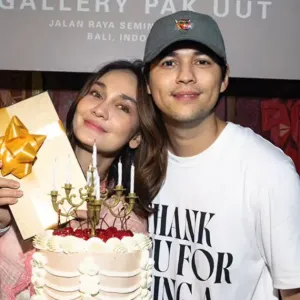 Luna Maya Ulang Tahun 43