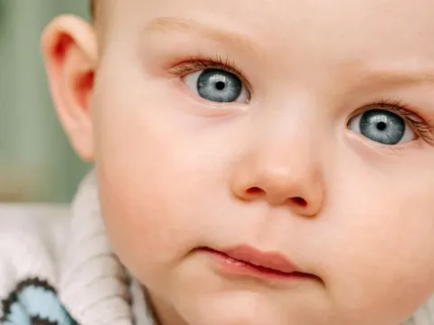 Mata Anak Bayi