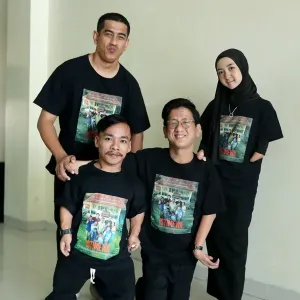 Para pemain film Istimewa