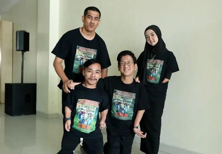 Para pemain film Istimewa