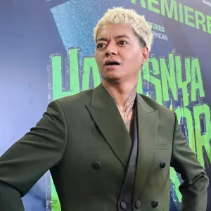 Reza Arap saat perilisan film Harusnya Horror