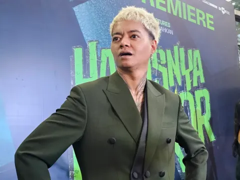 Reza Arap saat perilisan film Harusnya Horror